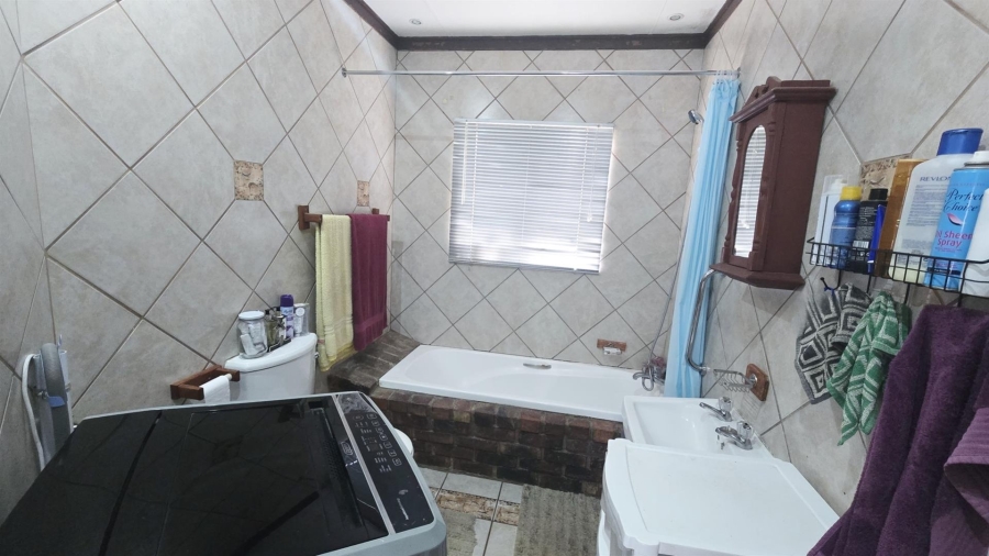 2 Bedroom Property for Sale in Uitsig Free State